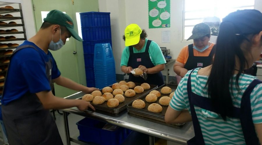 麵包餐盒製作中